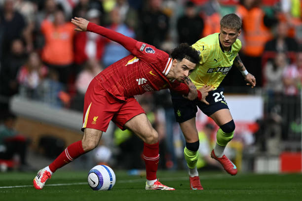 的同时保持 的同时保持